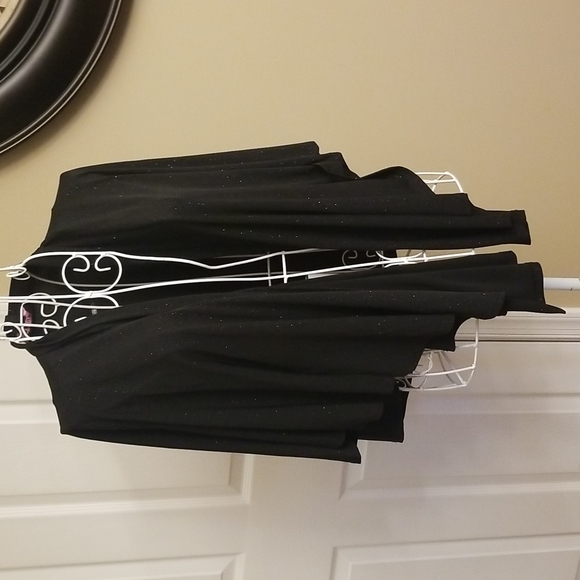 Black sparkly open top - Picture 1 of 9
